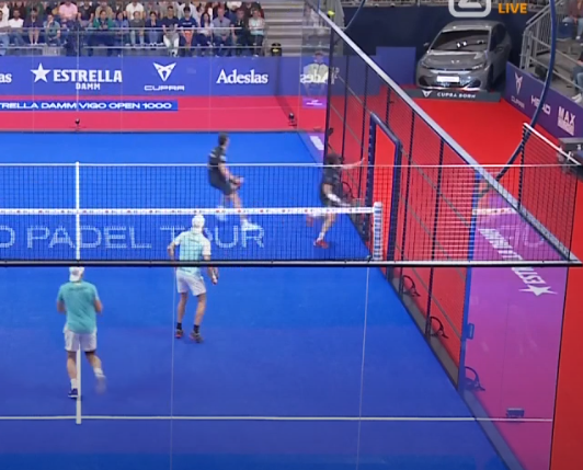🎥 | BRILJANT! Agustín Tapia maakt fenomenaal punt op World Padel Tour