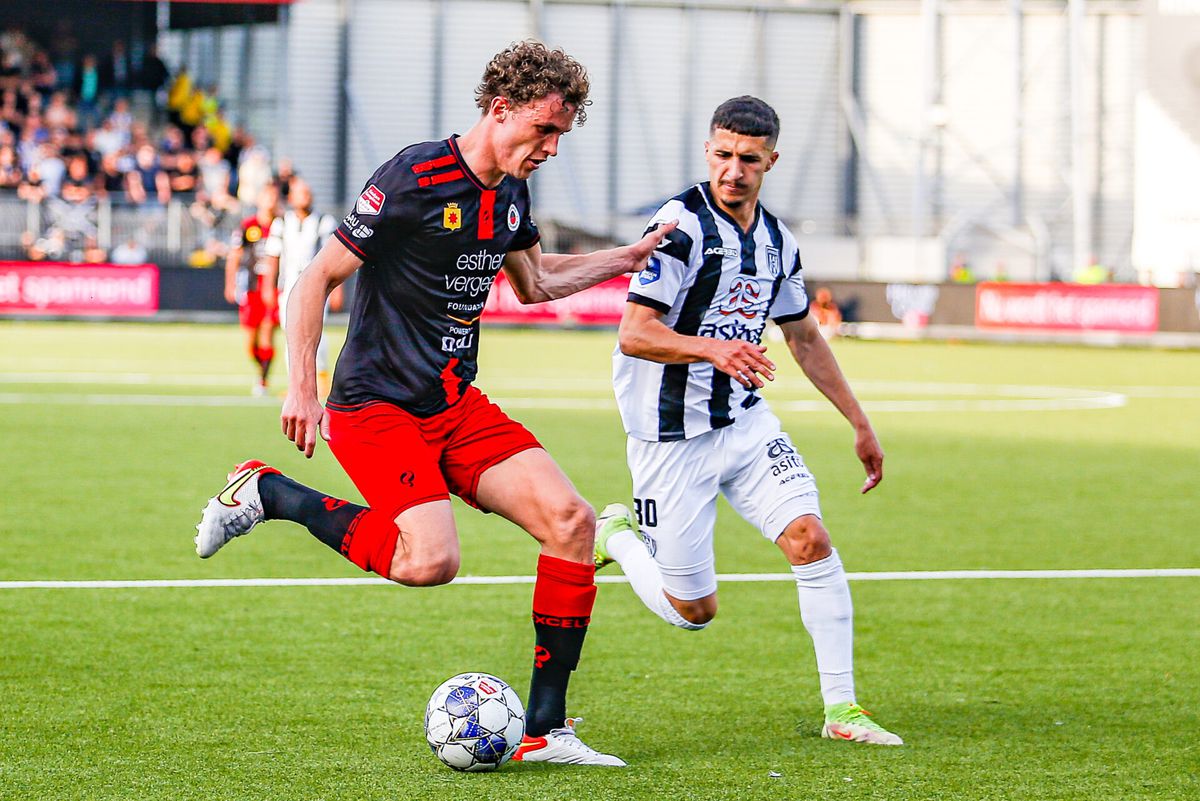 Mats Wieffer is officieel Feyenoorder en tekent contract tot 2026