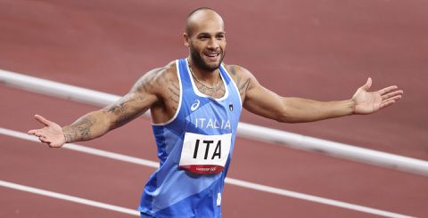 Gouden olympische sprinter Marcell Jacobs met maagklachten opgenomen in Kenia