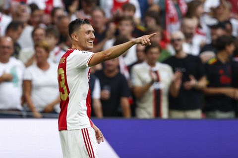 Dit is de opstelling van Ajax voor het CL-bezoek aan Rangers: routiniers op de bank