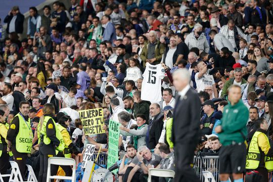 🎥 | El Sierd verwondert zich over 'voorzegger' van Real Madrid: 'WAT ZEG JE?!'