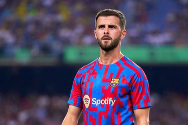 Miralem Pjanic weg bij FC Barcelona: middenvelder tekent in Verenigde Arabische Emirates