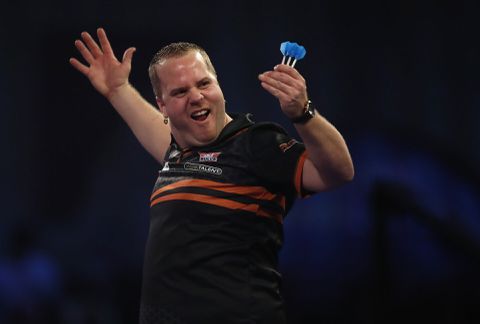Van Duijvenbode rekent af met 2 Nederlanders en gaat naar halve finale Players Championship