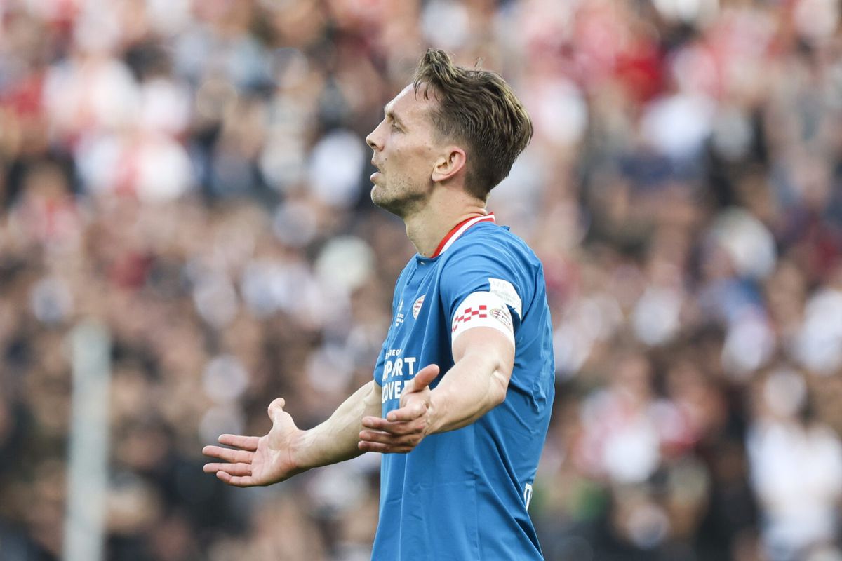 Luuk de Jong geïrriteerd na vraag over opstootjes: 'Zie je mij dat ooit doen, nee hè'