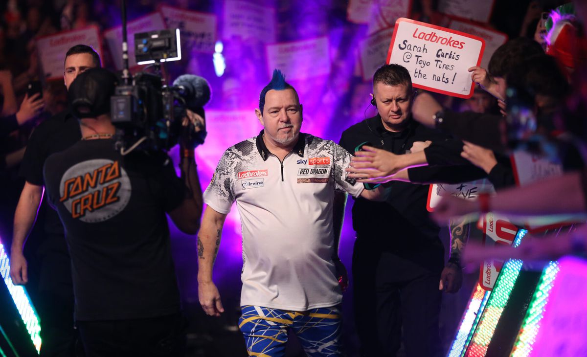 Wereldkampioen Peter Wright stelt nieuwe doelen: 'Premier League grootste doel'