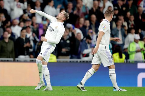 🎥 | Real Madrid wint in slotfase van Sevilla mede door een kanonskogel van Valverde