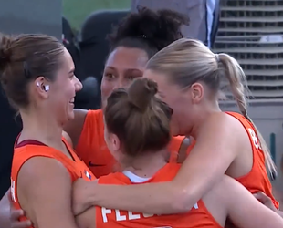 YES! Nederlandse 3x3-basketbalsters overtuigen tegen Portugal en staan in EK-finale