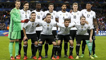 Mannschaft overnacht in Stade de France