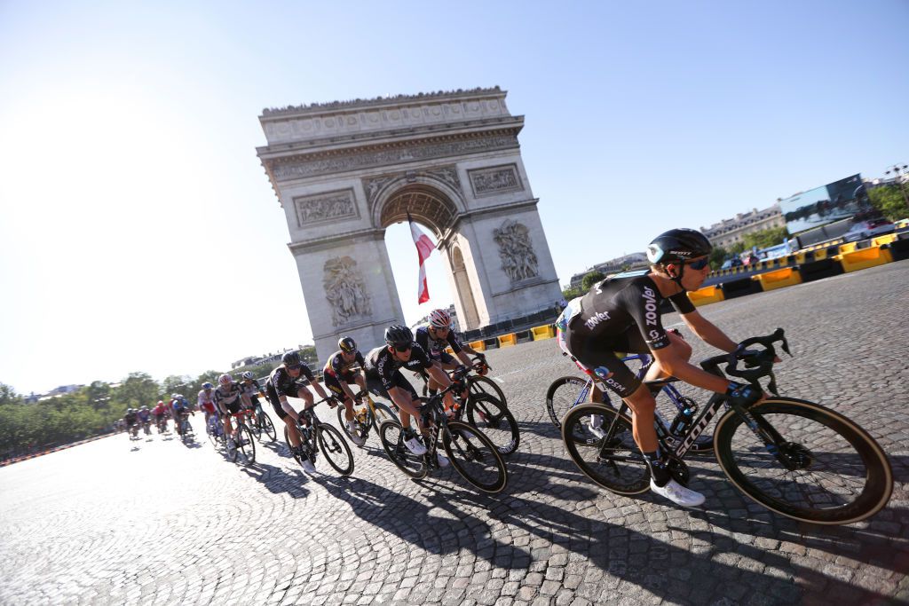 'Tour de France eindigt in 2024 niet op Champs-Élysées in Parijs'