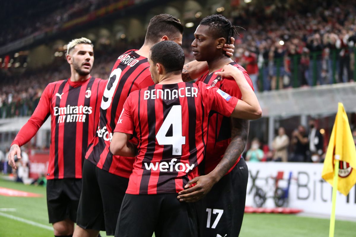 🎥 | Titelstrijd in Italië blijft ongekend spannend: AC Milan neemt koppositie weer over van Inter