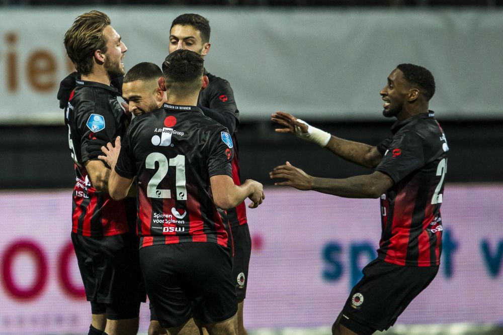 Excelsior overwint en passeert FC Groningen