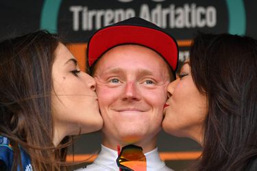 Sam Oomen stapt uit de Ronde van Baskenland; op weg naar de Giro?