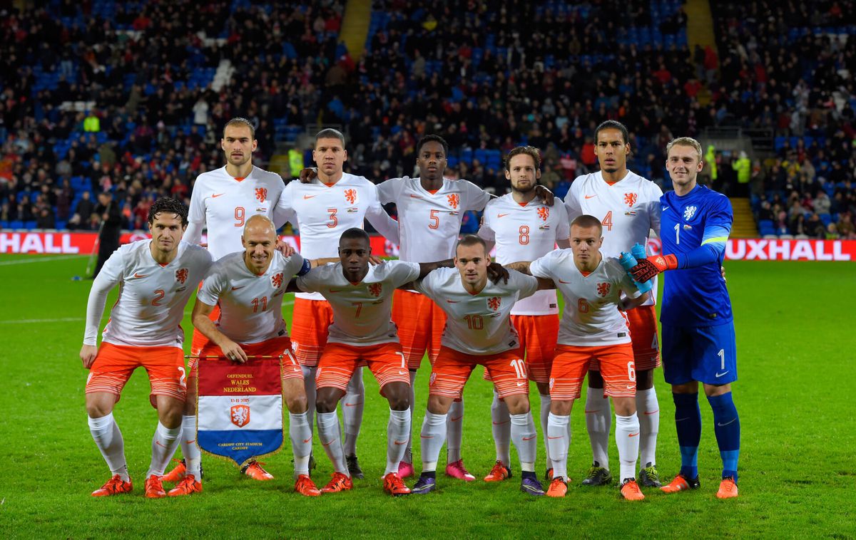 Deze oude strijders waren er namens Oranje bij tegen Wales in november 2015