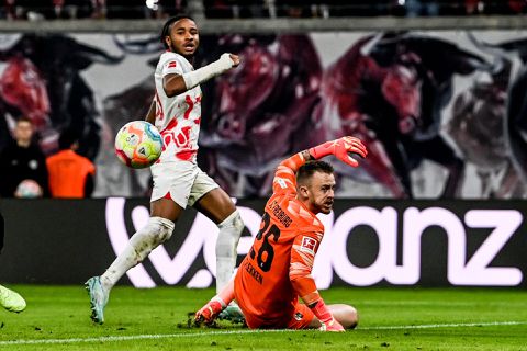 Mark Flekken met Freiburg onderuit, ook Union Berlin morst punten: koploper Bayern München kijkt tevreden toe