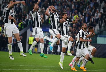 Juve legt Barça hardhandig over de knie op opmerkelijke avond (video's)