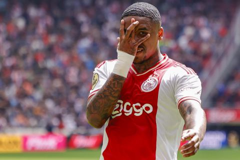 😳 | Ajax verspilde VEEL geld: Bergwijn verdiende per goal 1600 (!) procent méér dan Giménez