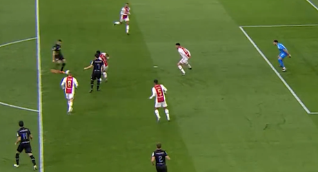 🎥 | Ajax op achterstand: Seuntjens zet RKC op 1-0 in de Johan Cruijff Arena
