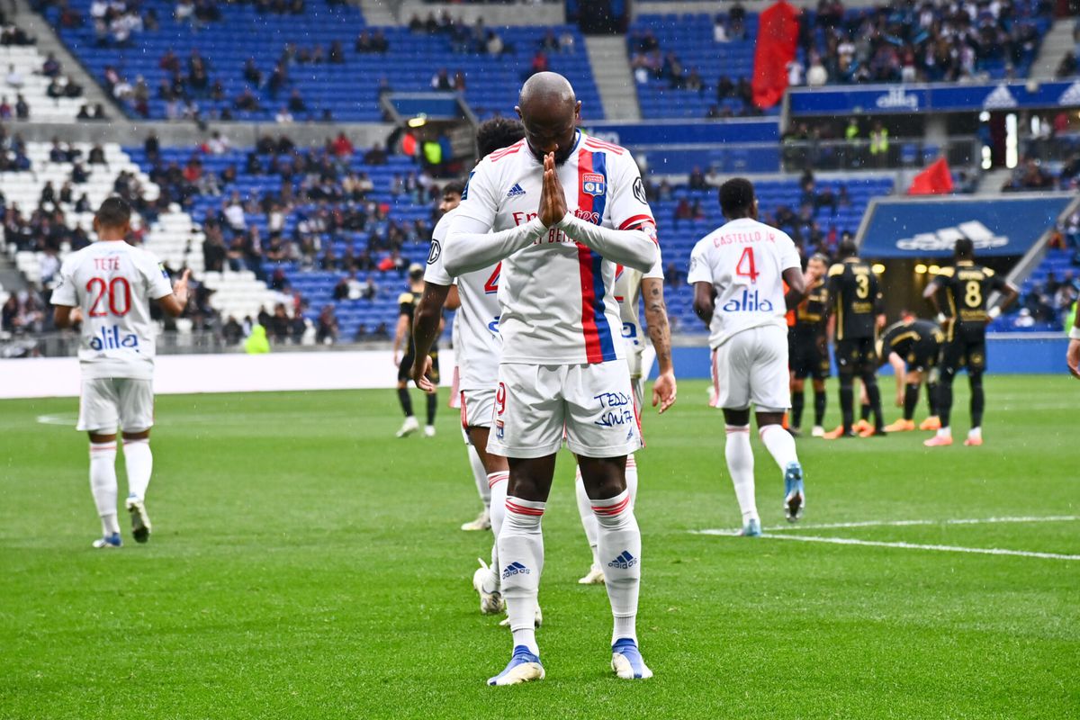 Spektakel met Peter Bosz! Olympique Lyon wint deze keer wel, Montpellier slachtoffer