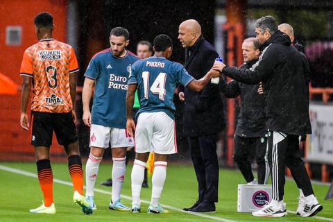 Feyenoord klaart de klus voor rust tegen Volendam: ‘Donderdag moesten we veel arbeid leveren’