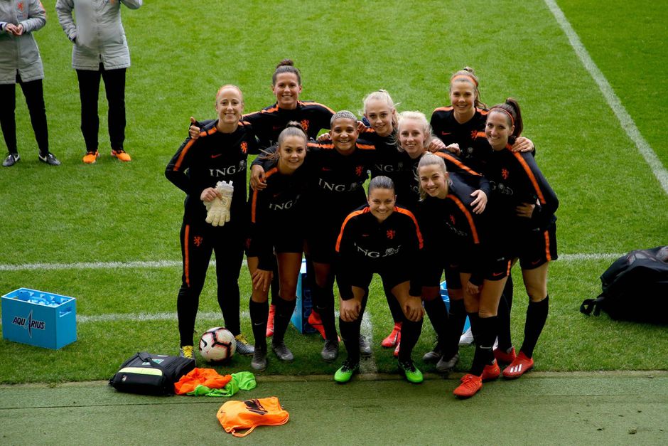 Vernieuwing bij de vrouwen! Leeuwinnen testen 6 nieuwe spelregels in oefenpotjes