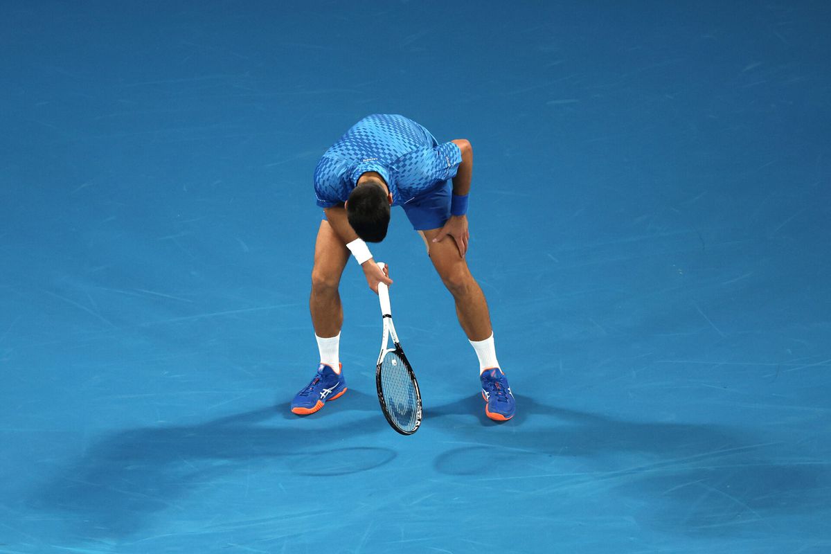 Hij doet het WEER! Djokovic verslaat Tsitsipas: grandslam nummer 22 is binnen