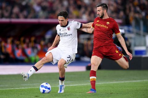 Half B-elftal AS Roma loopt zich stuk op Bologna van Kasius en Schouten