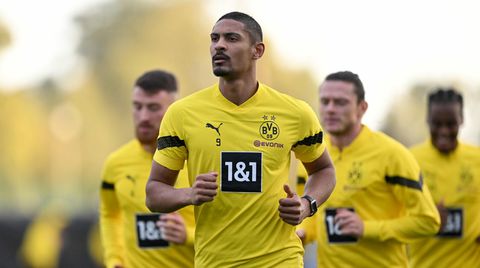 'Kippenvel' bij Dortmund na terugkeer Haller: 'Hij maakt een hele goede indruk'