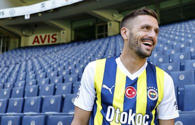 Officieel: Fenerbahçe presenteert Dusan Tadic