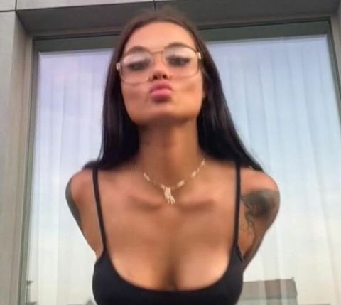 📸​ | Deze Poolse MMA-vechtster noemt zich Zusje (en zit op OnlyFans)