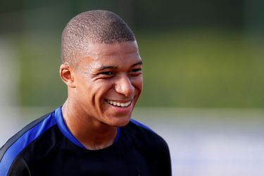 ROND: Mbappé op huurbasis naar PSG