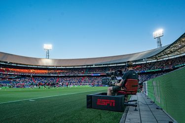 TV-gids: op deze zender kijk je gratis naar de bekerwedstrijden van Feyenoord en PSV