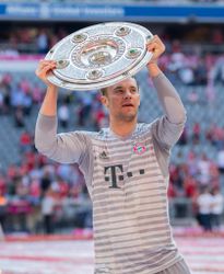 Neuer op tijd terug in selectie van Bayern München voor bekerfinale