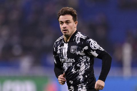 'EK-aankoop Shaqiri op de transferlijst gezet door Olympique Lyon'