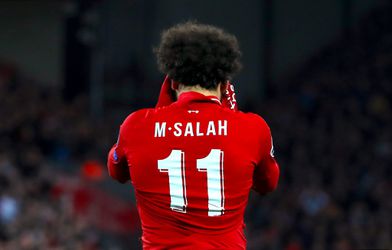 Chelsea-'fans' zingen racistisch liedje over Mohamed Salah: 'Bommengooier!' (video)