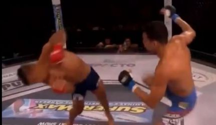 Braziliaanse MMA'er krijgt keiharde trap tegen hoofd (video)