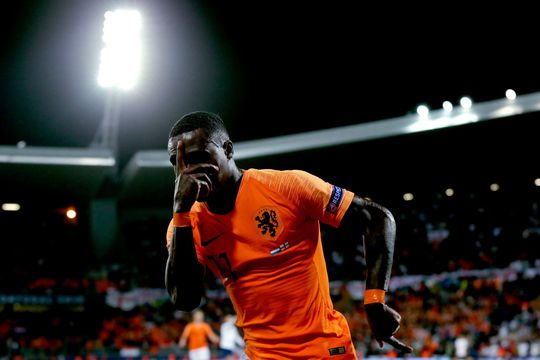 Check hier de samenvatting van Oranje tegen Engeland (video)
