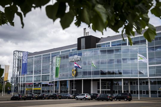 Vastgoedkoning en eigenaar GelreDome Van de Kuit wil nu ook Vitesse kopen