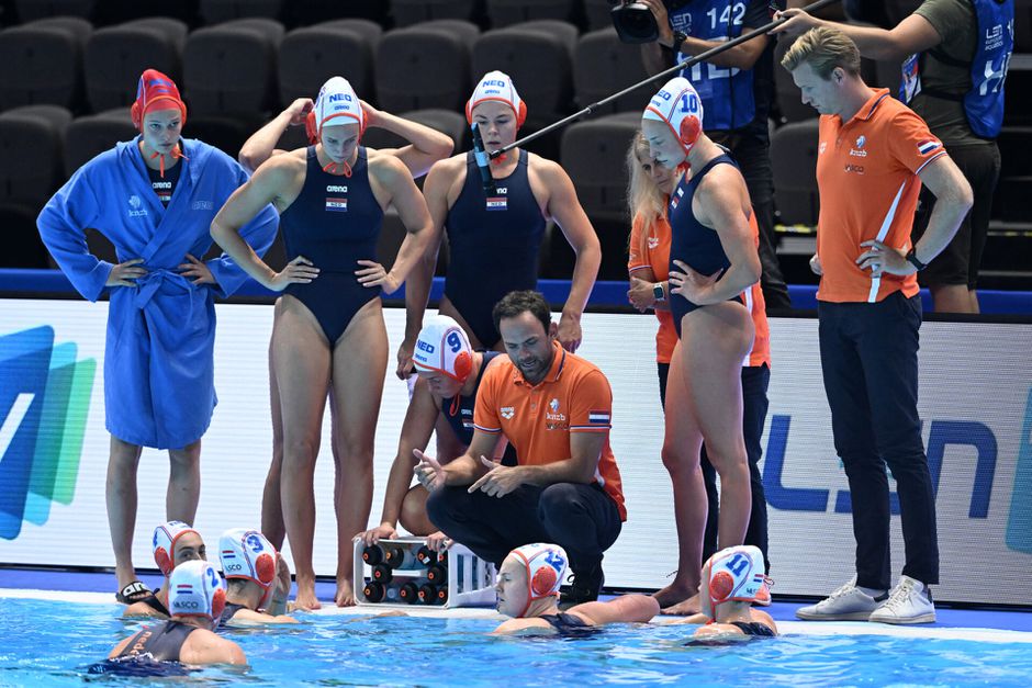 Waterpolosters verliezen van Spanje in halve finales World League