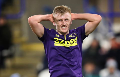 Vriendin van Derby-speler Louie Sibley werd op straat mishandeld