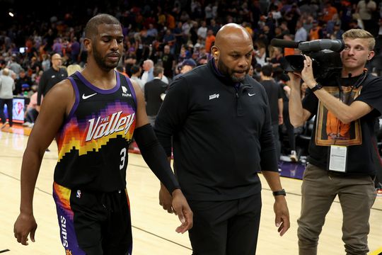 Topfavoriet Phoenix Suns verrassend onderuit tegen New Orleans Pelicans