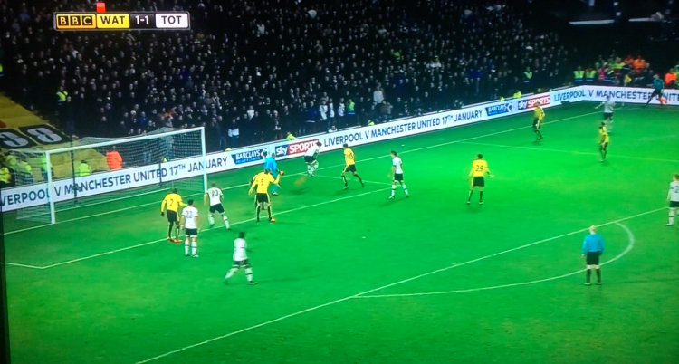 Koekoek! Son bezorgt Spurs subtiel de punten (video)