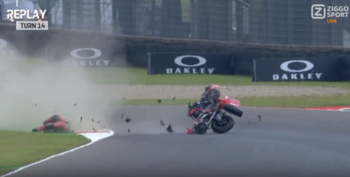 🎥 Ai!| Weinig meer over van motor na keiharde crash in MotoGP