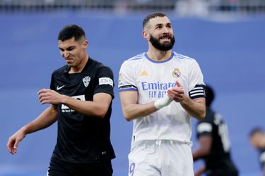 Weer mazzelt Real Madrid tegen Elche: van 0-2 naar 2-2 in slotfase