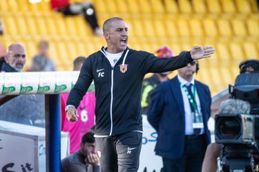Cannavaro dient na 31 dagen ontslag in bij Benevento na tegenvallende resultaten: club wijst het af