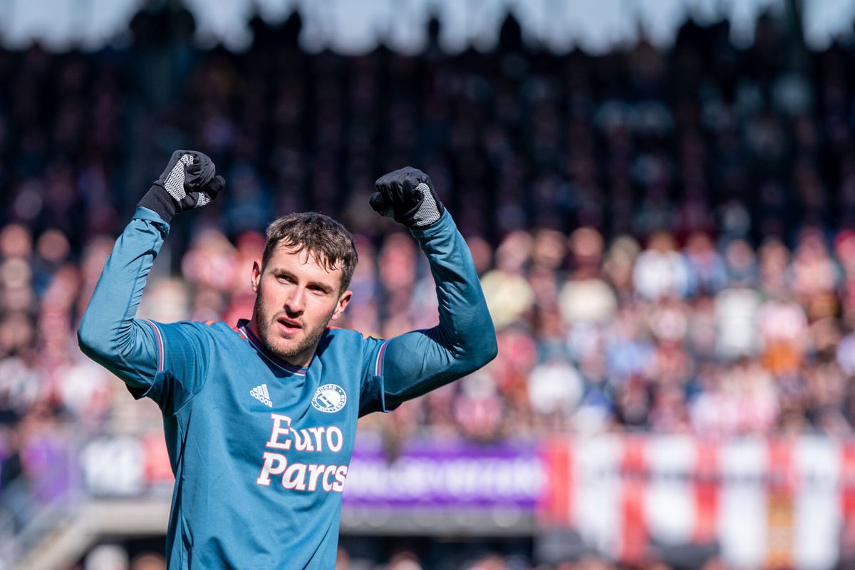 Santiago Giménez komt na uitgoal tegen Sparta in rijtje met legendarische Feyenoord-spits