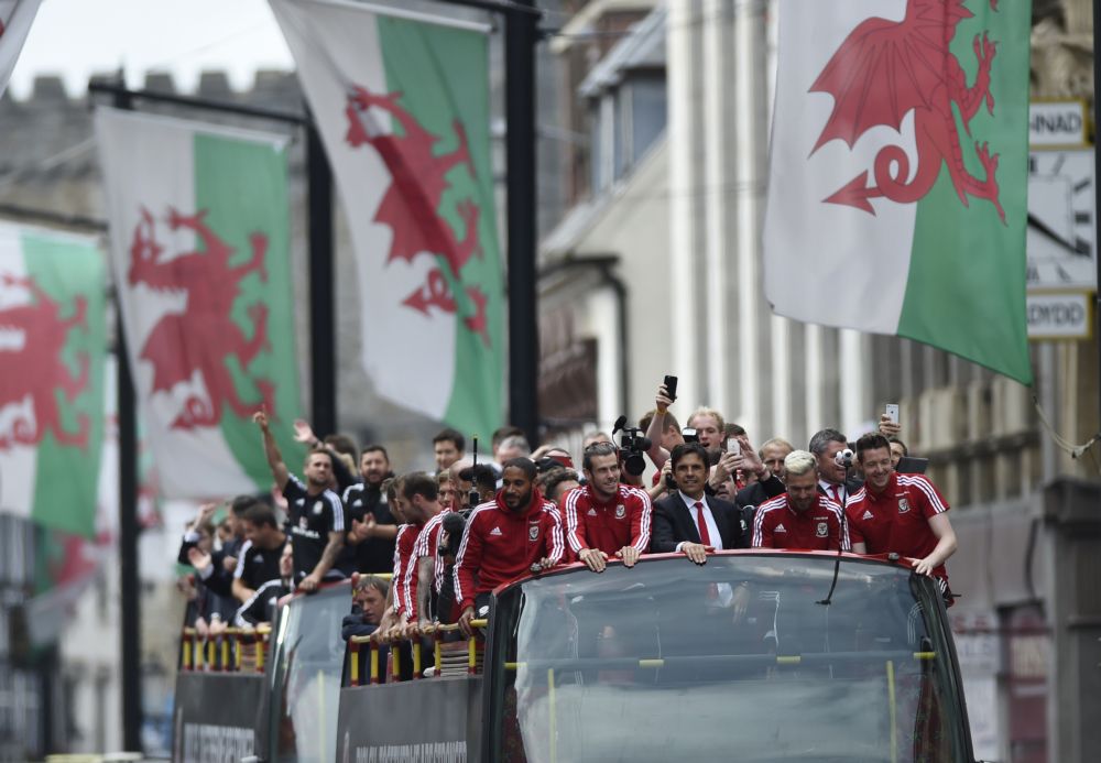 Spelers Wales hebben geen zin in terugkeer naar groter stadion