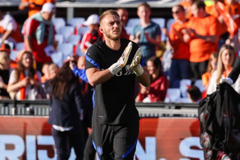 Jasper Cillessen is back! Nummer 1-goalie van Oranje traint weer mee met equipe Van Gaal