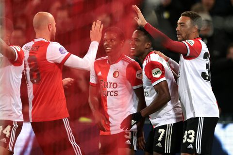 Feyenoord beslist wedstrijd pas in blessuretijd tegen Willem II