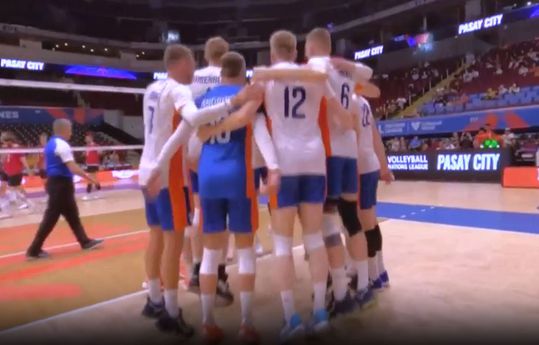 Nederlandse volleyballers houden zicht op kwartfinale Nations League door zege op Canada