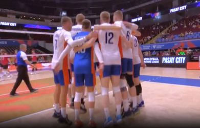 Nederlandse volleyballers houden zicht op kwartfinale Nations League door zege op Canada